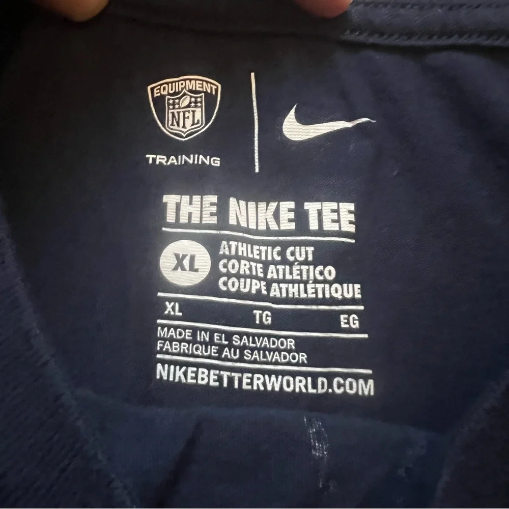 Dallas Cowboys Nike Men's Large Athletic Cut Short Sleeve Football NFL Tee‎